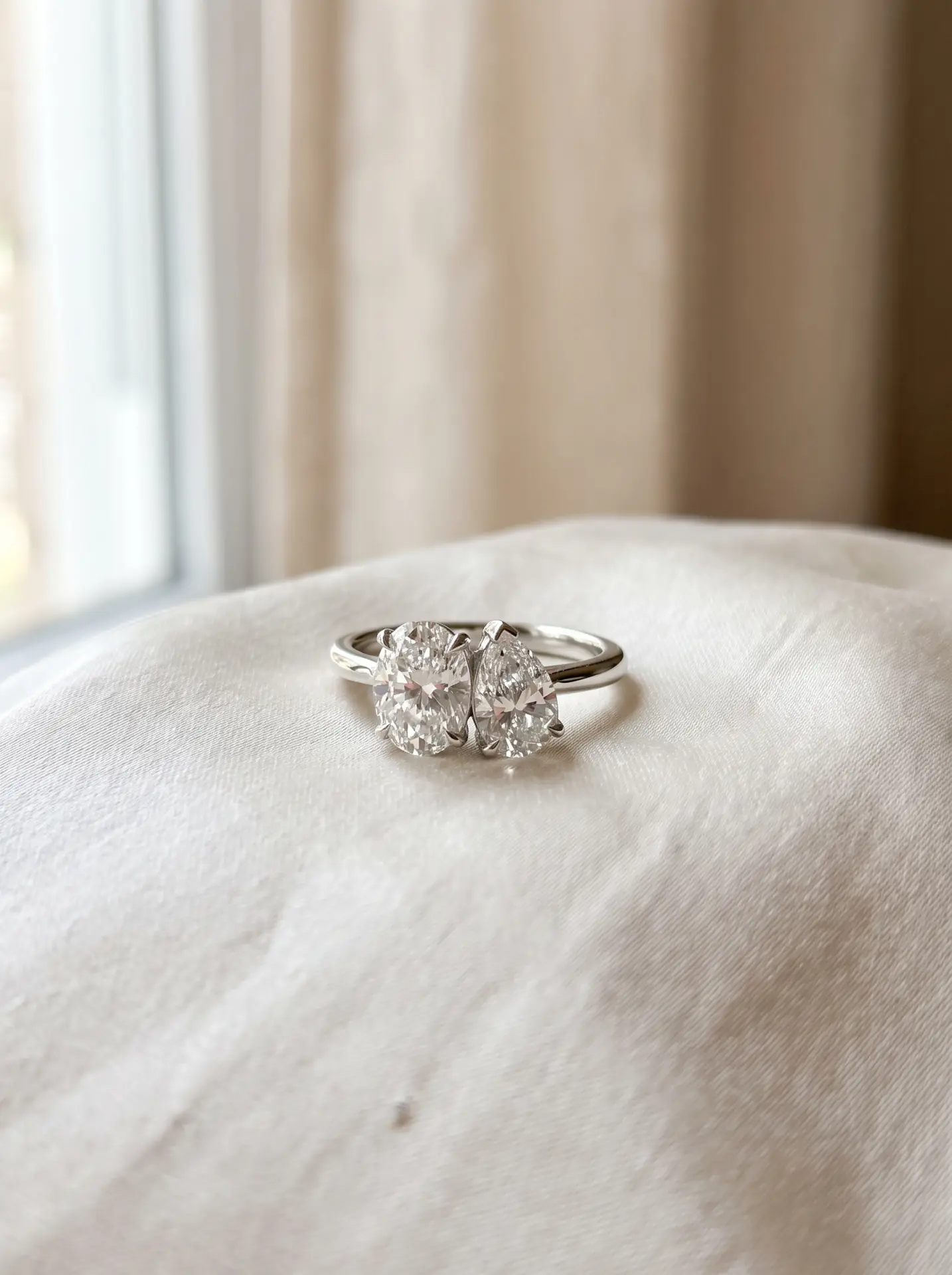 20 Winter Proposal Ring Ideas With a Romantic, Frost-Kissed Feel 20 Toi et Moi Diamond Pair